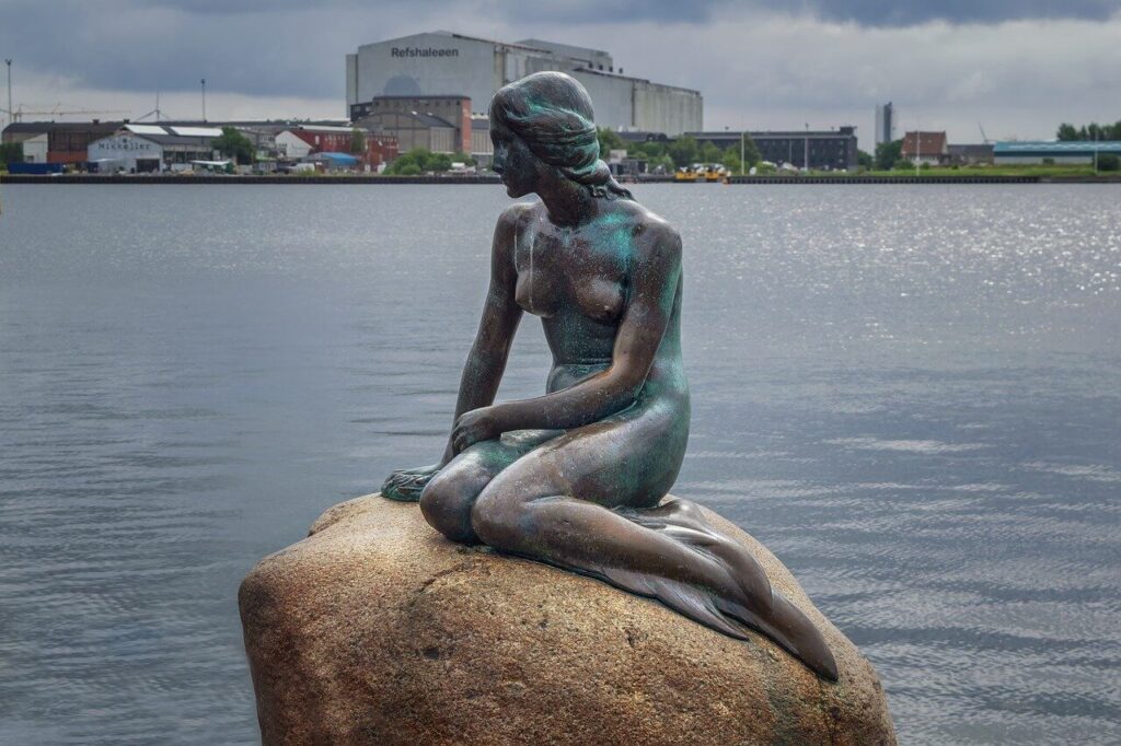 コペンハーゲンの人魚像